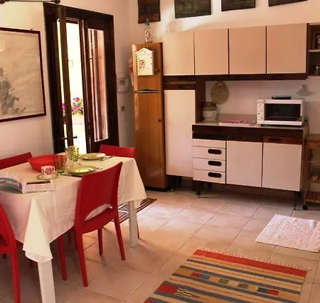 Villetta G. Ferienhaus Rena Majore